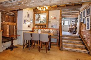 Cross Keys Hotel by Chef and Brewer Collection