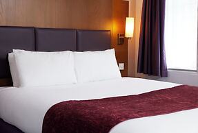Cross Roads Hotel by Greene King Inns