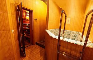 Raduga-Prestige Hotel