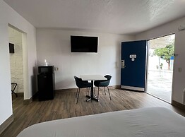 Motel 6 Orange, CA - Anaheim