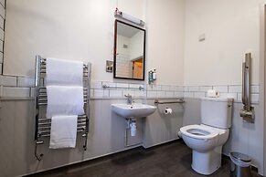 Rockingham Arms by Greene King Inns