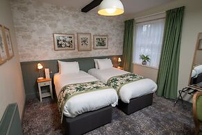 Rockingham Arms by Greene King Inns