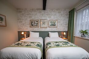 Rockingham Arms by Greene King Inns