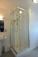 The Spyglass and Kettle