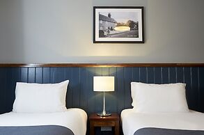 The Spyglass and Kettle