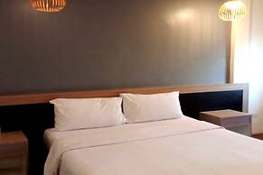 SB Living Place Hotel Phuket Town