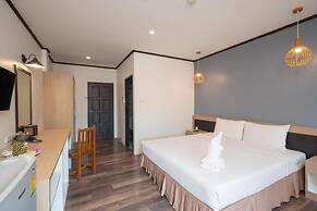 SB Living Place Hotel Phuket Town