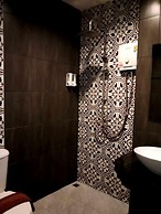 SB Living Place Hotel Phuket Town