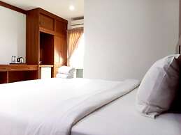 SB Living Place Hotel Phuket Town