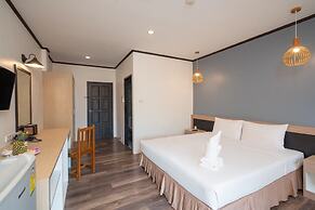 SB Living Place Hotel Phuket Town