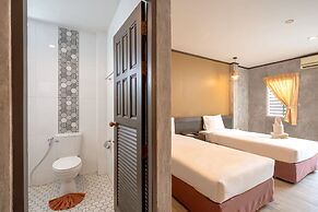 SB Living Place Hotel Phuket Town