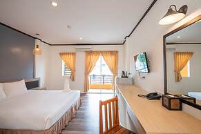 SB Living Place Hotel Phuket Town