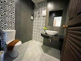SB Living Place Hotel Phuket Town
