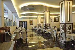 Malahit Exclusive City Hotel