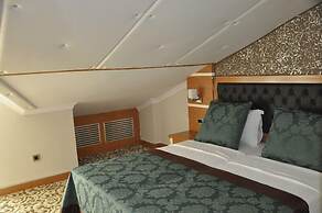 Malahit Exclusive City Hotel