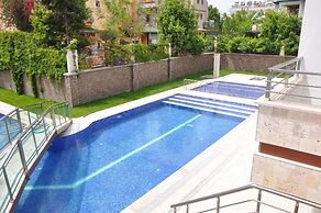 Malahit Exclusive City Hotel