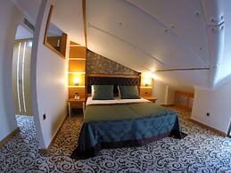 Malahit Exclusive City Hotel