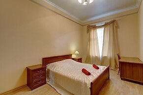 STN Apartments on Karavannaya