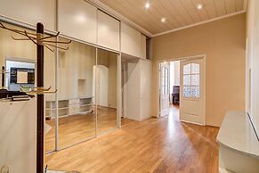 STN Apartments on Karavannaya