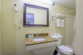 Budget Inn By OYO Natural Bridge I-81