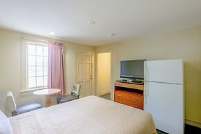 Budget Inn By OYO Natural Bridge I-81