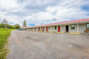 Budget Inn By OYO Natural Bridge I-81