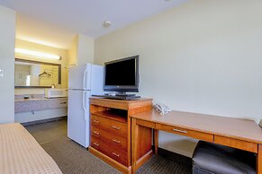 Budget Inn By OYO Natural Bridge I-81