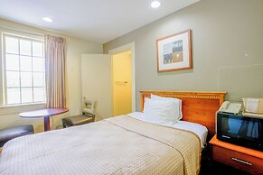 Budget Inn By OYO Natural Bridge I-81