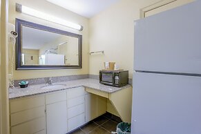 Budget Inn By OYO Natural Bridge I-81