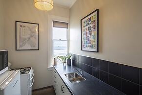 Majestic Mansions - Apartments at St Clair