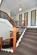 Majestic Mansions - Apartments at St Clair