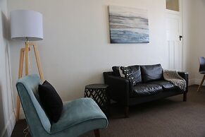 Majestic Mansions - Apartments at St Clair