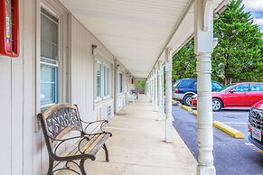 Relax Inn By OYO Natural Bridge I-81