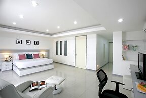 The Grand Suree Residence