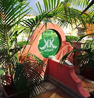 Rok Plaza - Only Adults