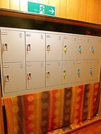 Aoshima Guesthouse Hooju - Hostel