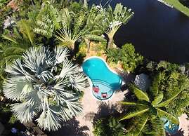 The Cabanas Guesthouse & Spa - Caters to Gay Men