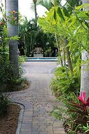 The Cabanas Guesthouse & Spa - Caters to Gay Men