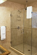 The Cabanas Guesthouse & Spa - Caters to Gay Men