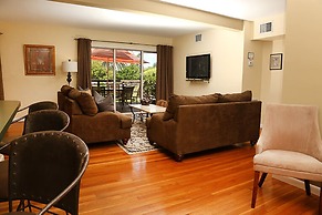 The Cabanas Guesthouse & Spa - Caters to Gay Men