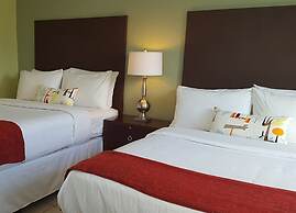 The Cabanas Guesthouse & Spa - Caters to Gay Men