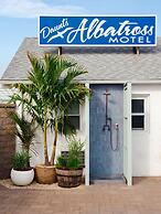 Daunt's Albatross Motel