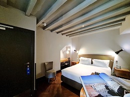 Hotel Garibaldi Blu