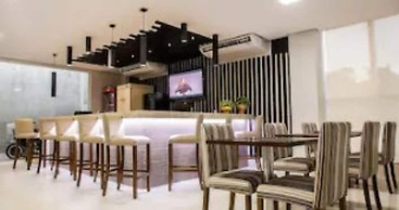 AlphaPark Hotel