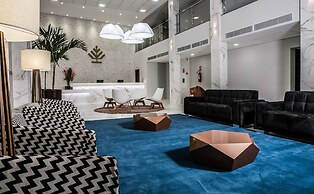 AlphaPark Hotel