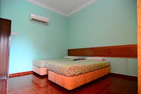 Purnama Beach Resort