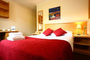 Agnes Blackadder Hall Campus Accommodation