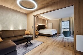 VALARA Alpine Art Hotel