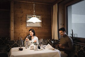 VALARA Alpine Art Hotel