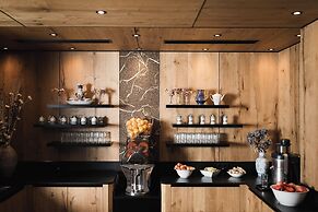 VALARA Alpine Art Hotel